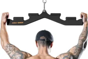 Picture showing the Close Neutral Grip for cable pull-downs