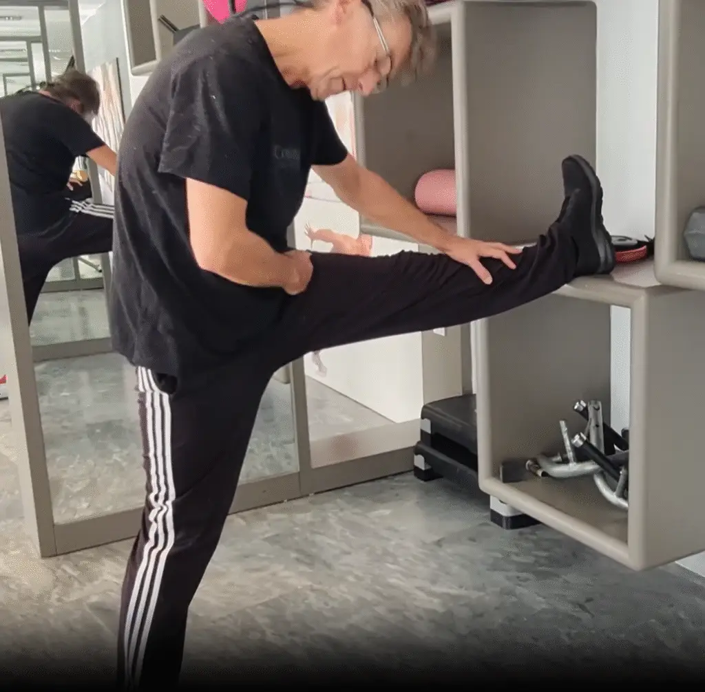 Shows a still image from my Shelf Ham Stretch video - a great exercise for hamstrings - should be used in conjunction with the Raised Leg Ham stretch - amke sure to do some fo these before using the Leg Curl machine